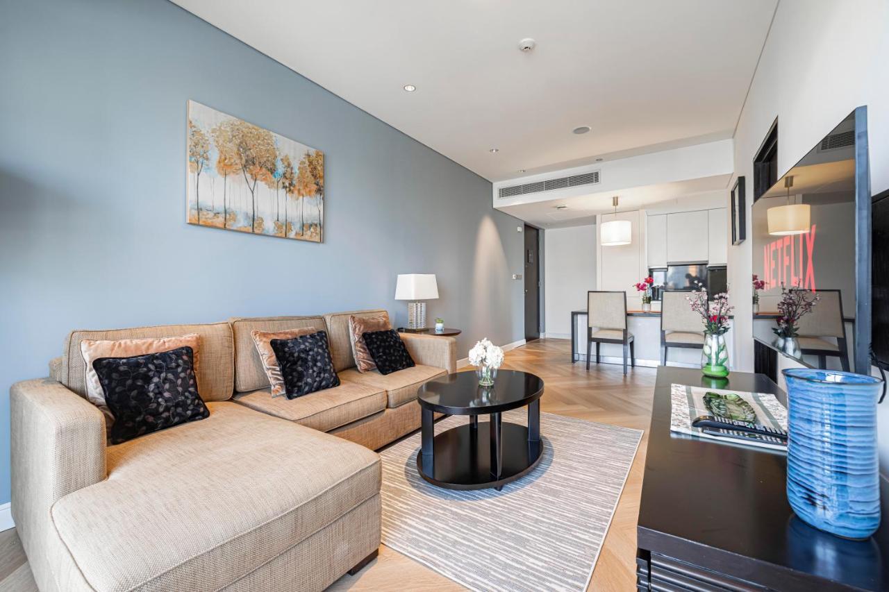 Daniels 1br At Jw Marriott With Marina View Dubai