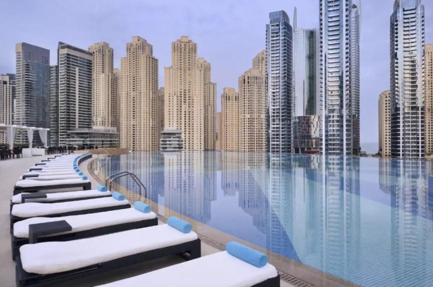 Daniels 1br At Jw Marriott With Marina View Dubai